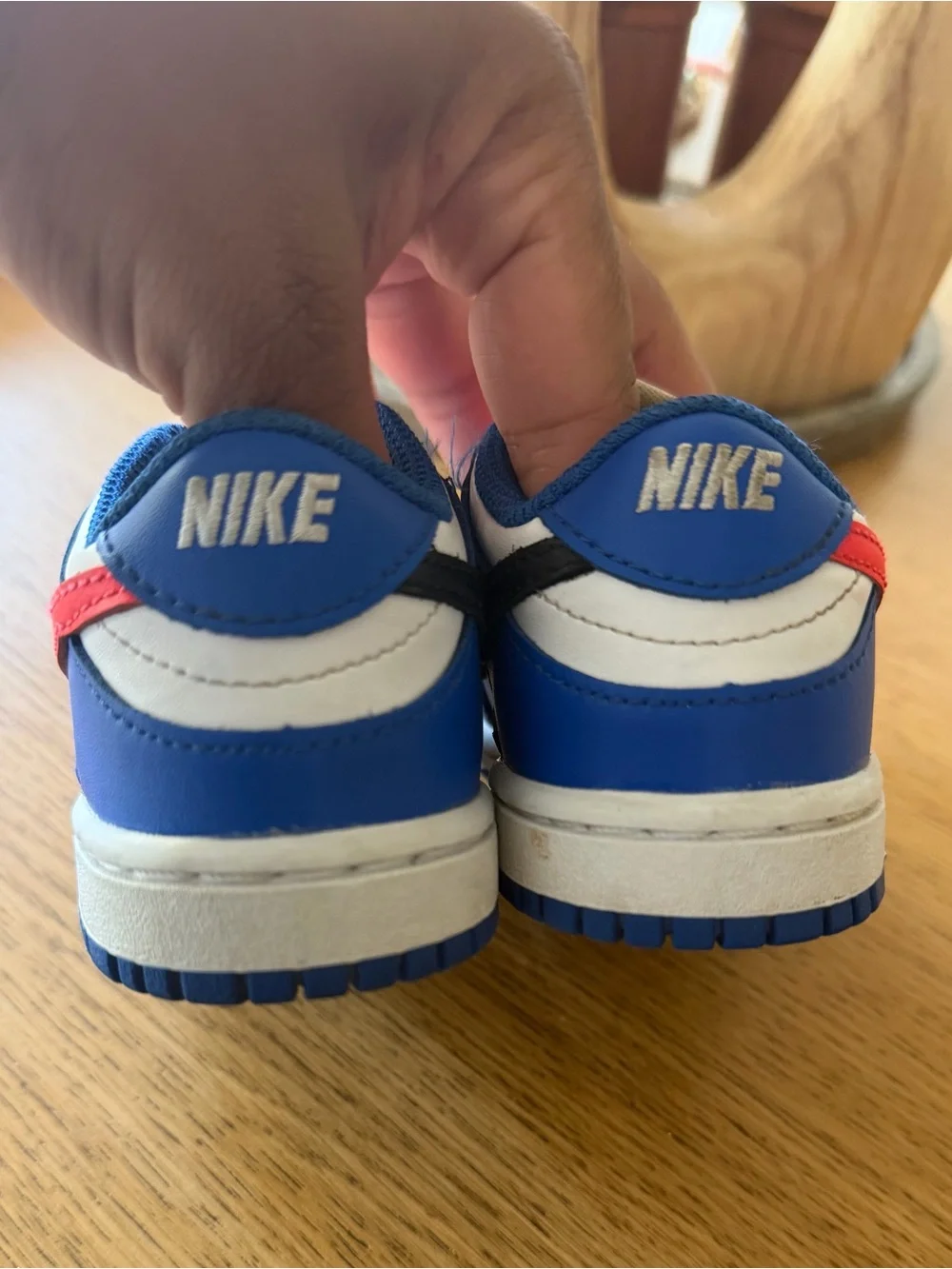 Nike Toddler Low-Top Sneakers in Blue, White & Red
